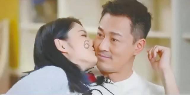 如何消除黑眼圈眼袋？