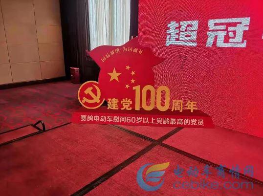 观山湖灯会庙市开市啦!下班快来逛吃逛吃~