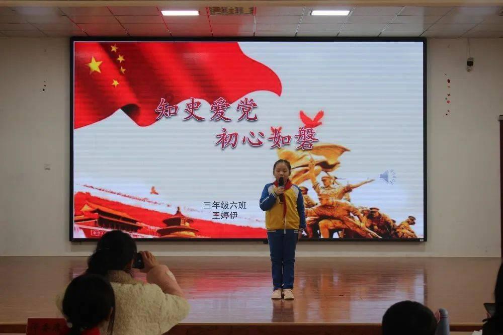 神秘洞口逃脱