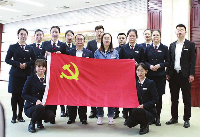 电化学限域界面可控的物质传递和电荷输运