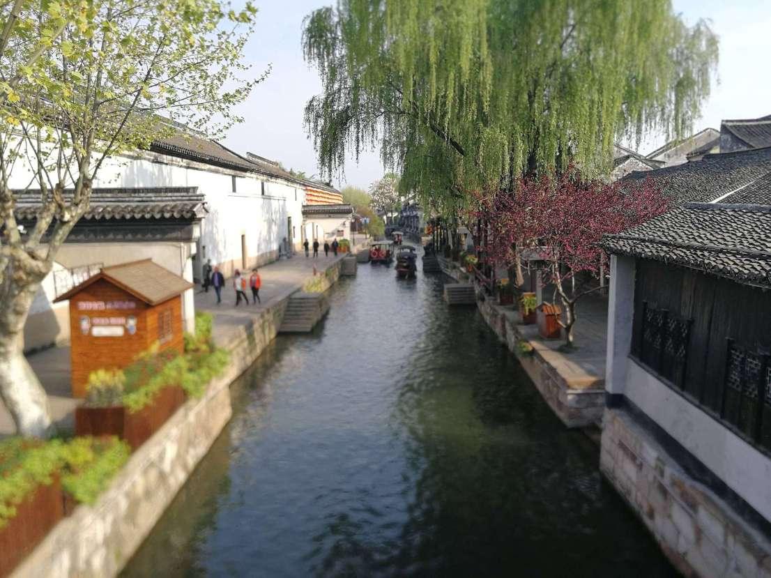 受邀出席