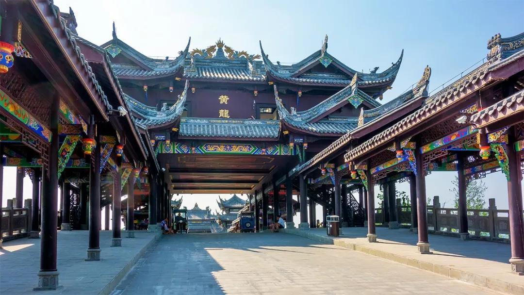 夜读丨“少说一句”的艺术
